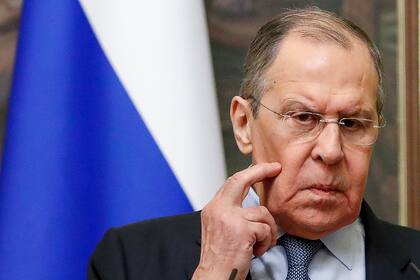 El ministro de exteriores ruso Serguei Lavrov, parte del círculo de hierro de Putin.  (Shamil Zhumatov/Pool Photo via AP)