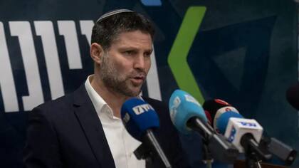 El ministro de finanzas israelí, Bezalel Smotrich, dice que las guerras actuales podrían costarle a Israel más de US$60.000 millones