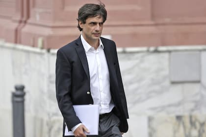 El ministro de Hacienda, Hernán Lacunza, se sumará como asesor externo