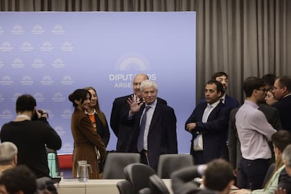 El ministro de justicia Maríano Cúneo Libarona expone en diputados por el cierre de la subsecretaría de Protección contra la violencia de género.