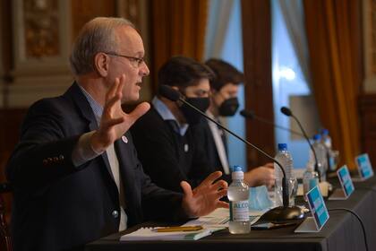 El ministro de Salud de la provincia, Daniel Gollán.