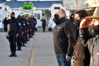 El ministro de Seguridad, Sergio Berni, en el acto por el Día de la Independencia, en el que destacó la tarea de la policía durante la pandemia