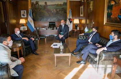 El ministro de Transporte, Alexis Guerrera, recibió a Facundo y Jerónimo Moyano, los hijos del jefe camionero