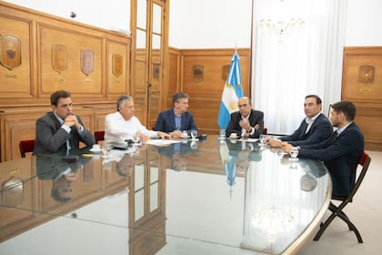 El ministro del Interior, Guillermo Francos, en su última reunión con gobernadores