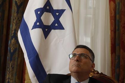 El ministro israelí de Relaciones Exteriores, Gideon Saar, acusó al gobierno de Sánchez de llevar a cabo “una continuada campaña antiisraelí y antisemita”