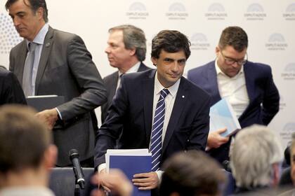 El ministro Lacunza fue optimista sobre el futuro económico pero no evitó la autocrítica