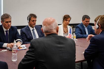 El ministro Sergio Massa durante una reunión con empresas en Houston, Texas