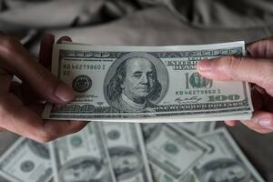 El minuto a minuto de la cotización del dólar blue este miércoles 19 de octubre