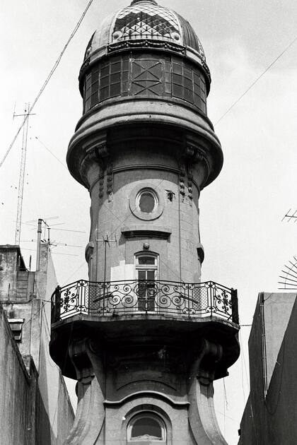 El mirador del Palacio Dassen. Alsina 1762/4/6.