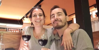 El mismo año que tuvo el primer cáncer conoció a César, un amor incondicional.