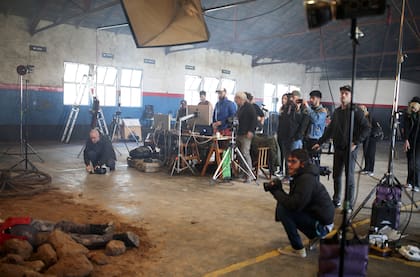 El mismo momento de backstage, pero mirado desde el otro lado.