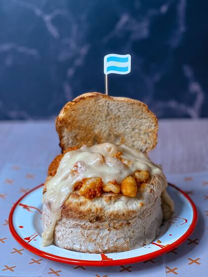 El mítico volcán de ñoquis es un éxito de Monti.