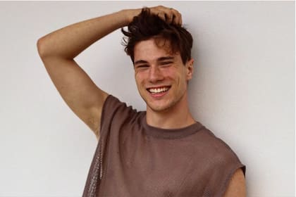 El modelo considerado el más lindo de Italia, Edoardo Santini, se lanzó a la fama internacional luego de anunciar que se convertiría en sacerdote. (Foto: Instagram/@_edoardosantini_)