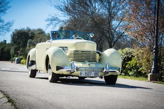 El auto que anticipó el futuro de la industria con unos faros “que se esconden”