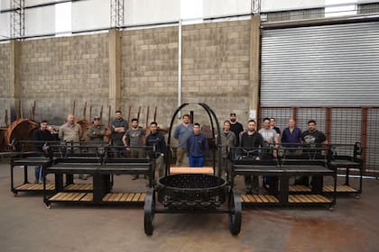 El modelo especial que Fuegos JL construyó para que la selección argentina la lleve al Mundial de Qatar 2022