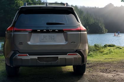 El modelo presenta una capacidad de remolque de hasta una tonelada y media