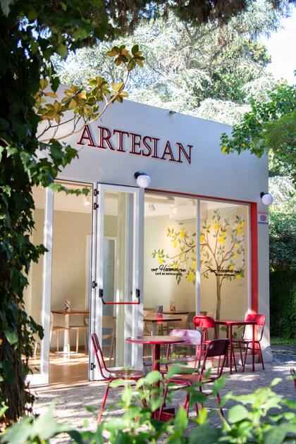 El moderno local de City Bell.