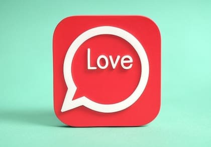 El "modo Love" de WhatsApp se puede activar con imágenes propias y un tipo de programa llamado launcher