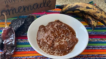 El mole guatemalteco fue declarado Patrimonio Cultural Intangible de la Nación por el Ministerio de Cultura y Deportes