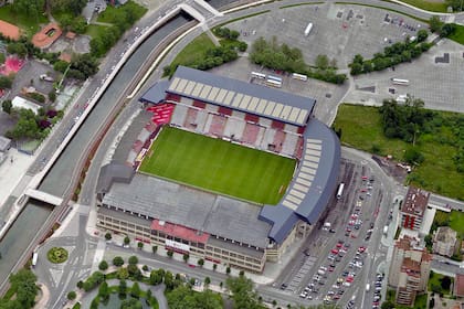 El Molinón es uno de los estadios más añejos de España y tuvo un papel central en una película que ganó el Oscar a Mejor Película Extranjera