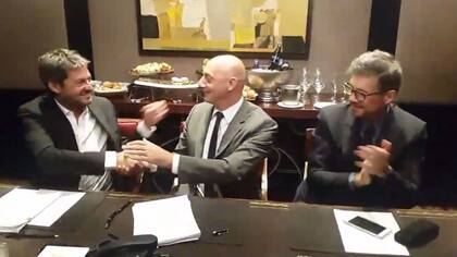 El momento de la firma