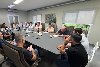 Los transportistas levantaron la protesta tras pactar una suba del 16% en la tarifa