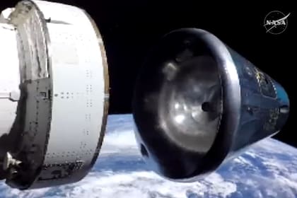 El momento de la separación entre el módulo de servicio europeo y la cápsula Orión