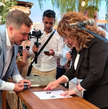 El momento de las firmas