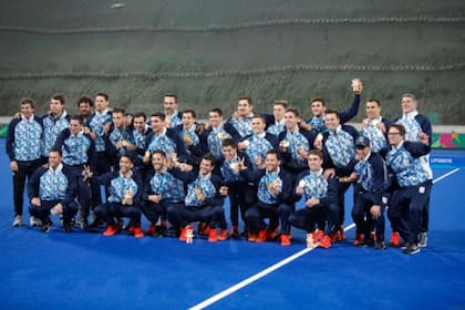 La selección masculina de Hockey sobre césped, Los Leones, también ganó el oro en los Juegos Panamericanos de 2019.