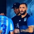 Santiago Sosa no saludó a Marcos Rojo después de su expulsión ante Tigre