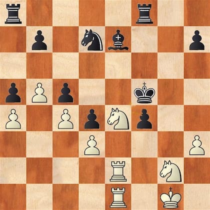 El momento decisivo de la partida entre Faustino Oro y Julián Villca