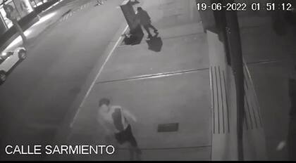 El momento del ataque a Martín Mora Negretti en Mar del Plata