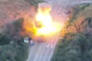Ucrania mostró la precisión de los misiles Javelin al hacer estallar un tanque blindado ruso
