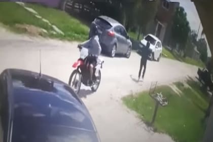 El momento del ataque de los sicarios en el triple crimen de Paraná