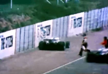 El momento del impacto que derivó en la doble tragedia: Pryce embiste al bombero a 270km/h