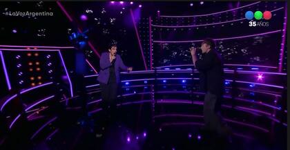 El momento del mash up en La Voz Argentina 2025 que interpretaron Ambrosio y Paz