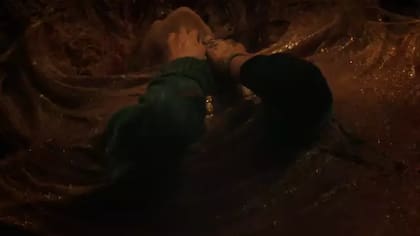 El momento en el que Holly lucha contra Vecna