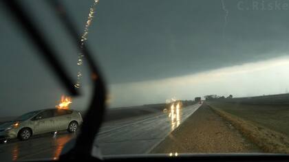 El momento en el que impacta el rayo (Foto: Captura de video)