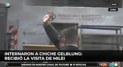 El momento en el que Javier Milei salía del Sanatorio Mater Dei tras visitar a Chiche Gelblung (Foto: captura TV)