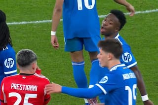 Vinicius hizo todo: el golazo, la provocación y la denuncia de racismo; Prestianni se tapó la boca