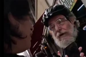 Tras una denuncia de un youtuber libertario indagarán a un fotógrafo que cubría una marcha