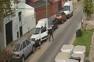 El video del momento en que un custodio mata a un delincuente que le quiso robar su camioneta