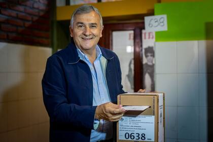 El momento en que votó Gerardo Morales 