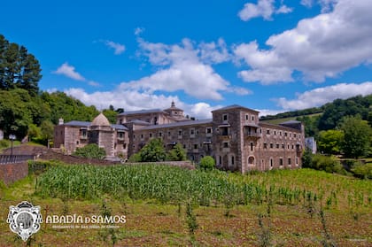 El Monasterio de San Julian de Samos se ubica en Lugo, España (Foto: abadiadesamos.com)