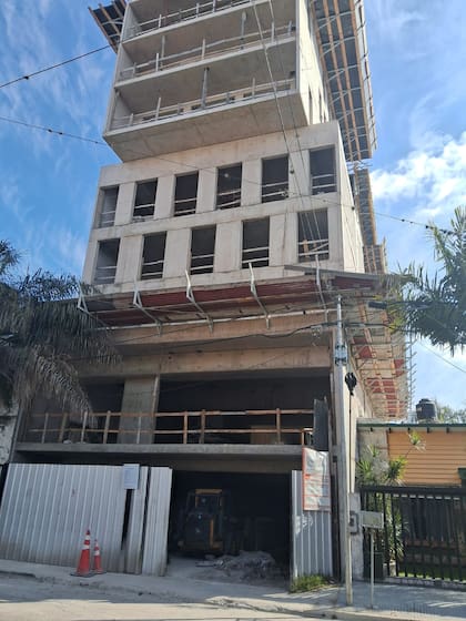 El montacargas cayó desde el piso 9