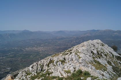 El monte Profitis Ilias en Kharpatos, Grecia.