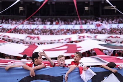 El Monumental luce lleno para el superclásico del fútbol argentino