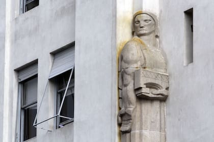 El monumento a la coima, una leyenda urbana de más de 70 años