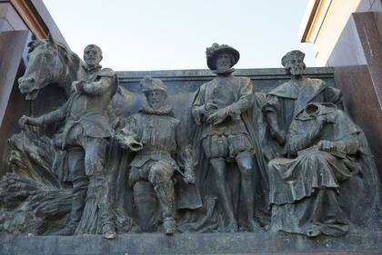 El Monumento a la España Civilizadora y Eterna, emplazado en Costanera Sur, sufrió el sabotaje en parte de su estructura