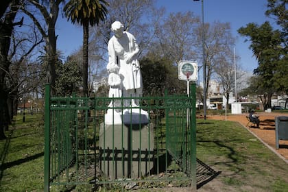 El monumento a la madre y a la escuela